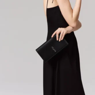 Bettina – Clutch – Crep satinat – Negru
