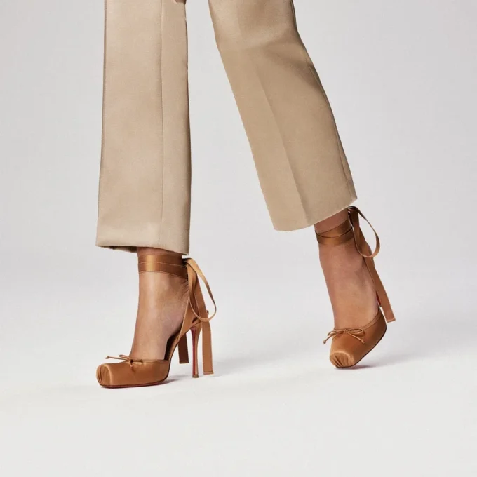 Cassia cu șireturi – Pantofi cu toc stiletto de 100 mm – Satin creponat – Nude 4 – Femei