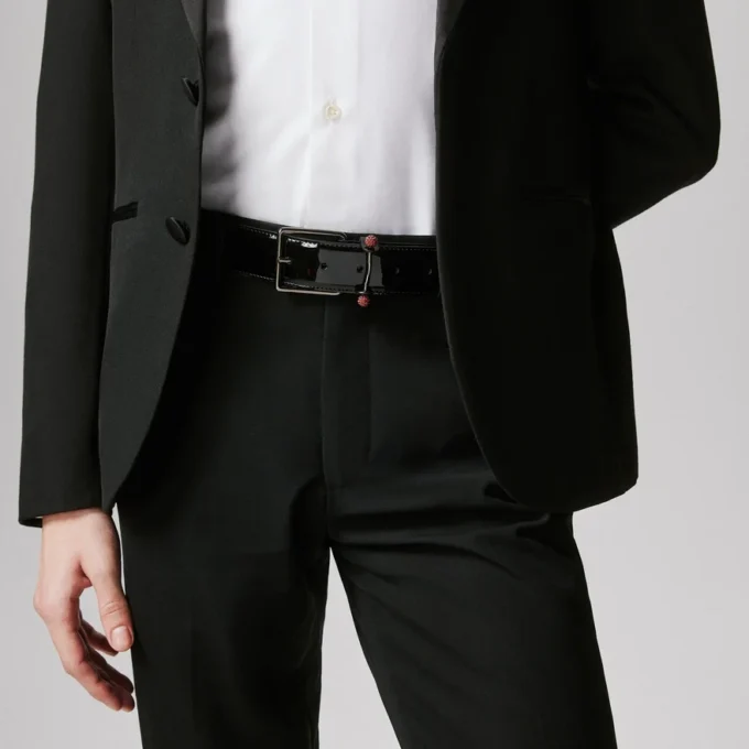 Chambeliss – Curelă – Piele de vițel lăcuită și strasuri – Negru Chambeliss – Curelă – Piele de vițel lăcuită și strasuri – Negru
